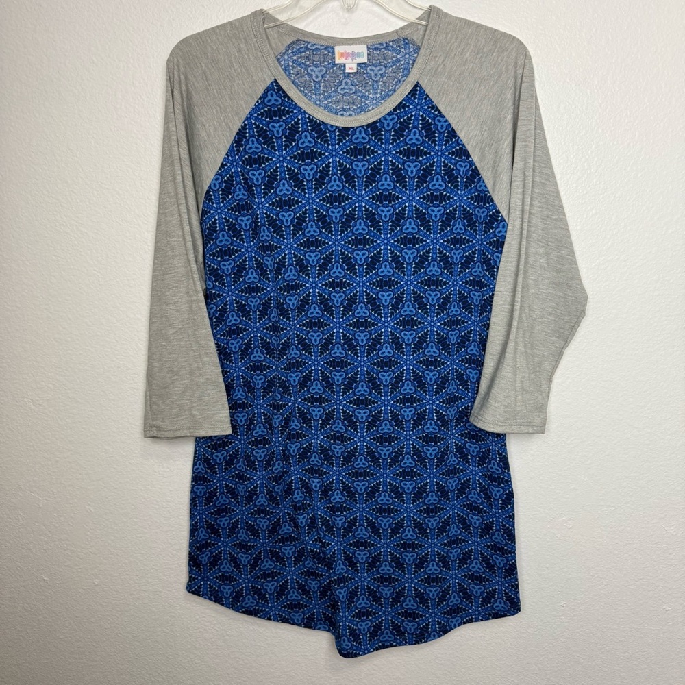 LuLaRoe Snowflake Randy Baseball Tee Raglan 3/4 Sleeve Blue & Grey Christmas